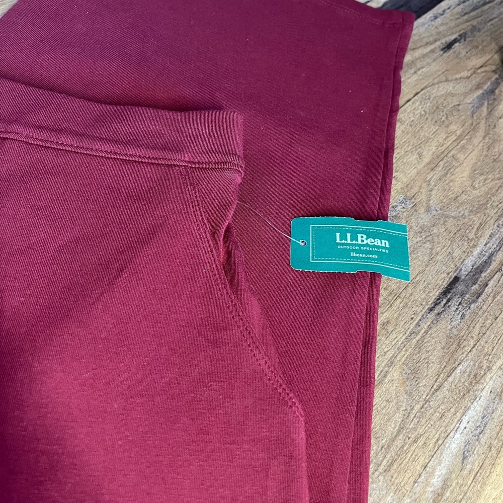 L.L. Bean Wine Red Stretch Pants Comfortable Casual Wear NWT Womens M - Picture 4 of 5